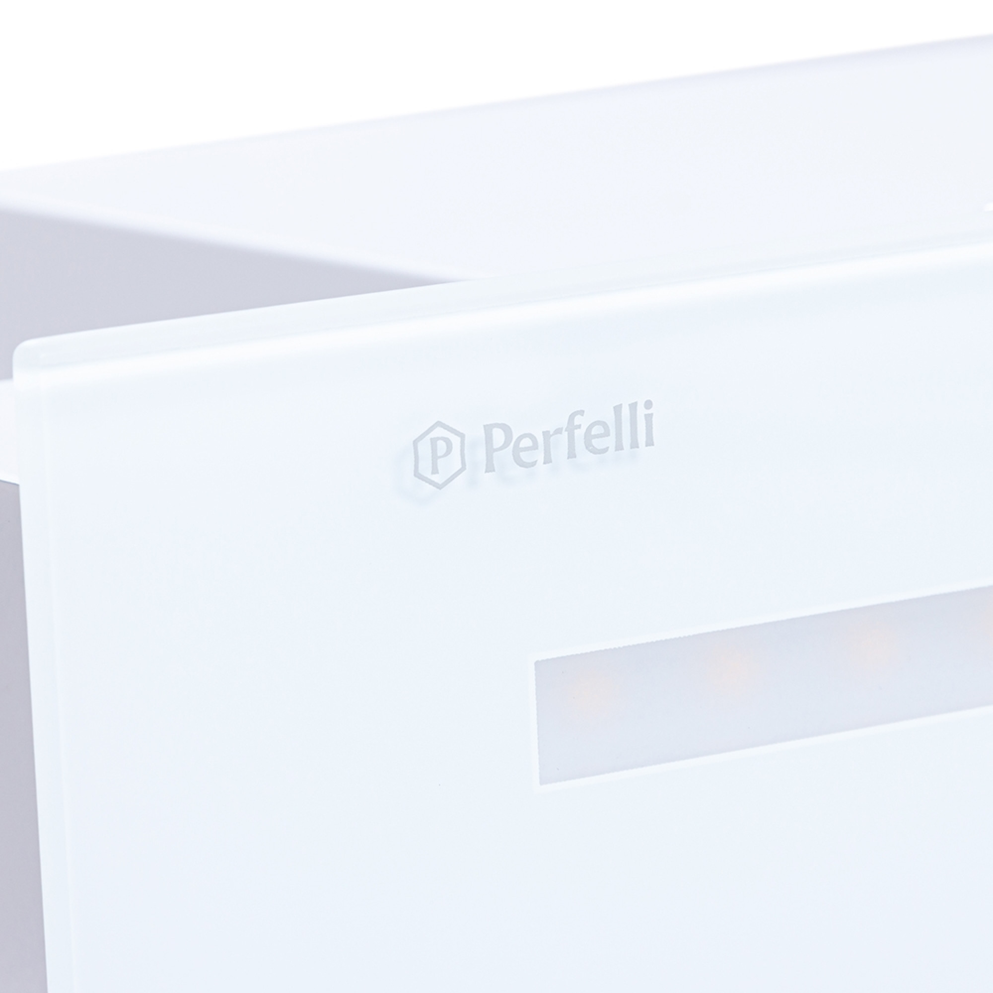 Вытяжка полновстраиваемая PERFELLI BISP 7873 WH LED Strip GLASS (Цвет Белый) - фото 9 Вытяжка полновстраиваемая PERFELLI BISP 7873 WH LED Strip GLASS - фото 9